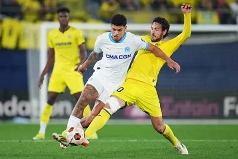 رومانو: هنريكي يصل ميلانو الثلاثاء استعدادًا للانتقال إلى إنتر